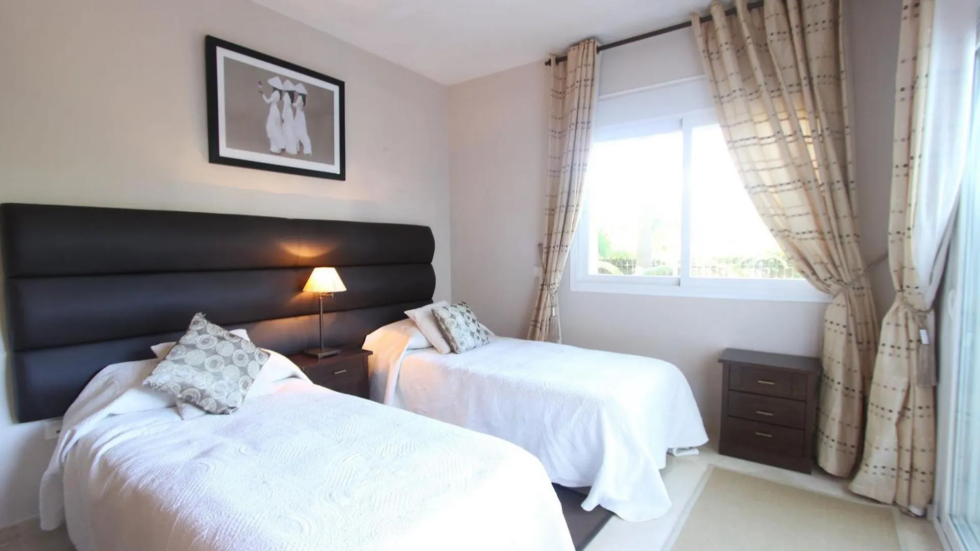 1126 Beachfront High Standard Apartment With Terrace Estepona Spagna