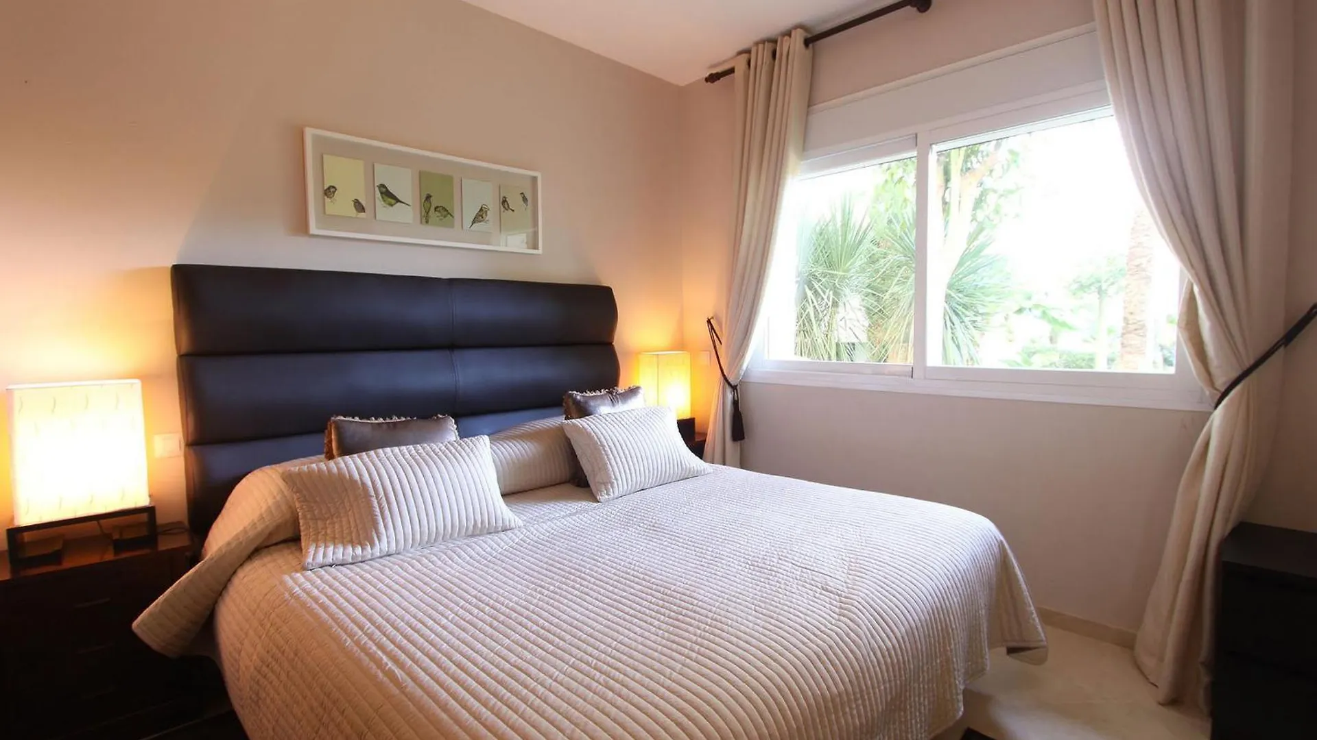 1126 Beachfront High Standard Apartment With Terrace Estepona Spagna